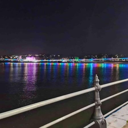 Lovely Two Bedroom Apartment, With Private Garden! توركواي المظهر الخارجي الصورة